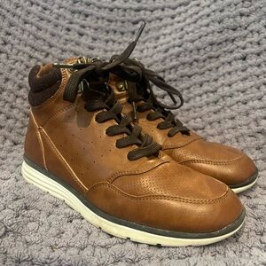 Boys Steve Madden Boots Size 5